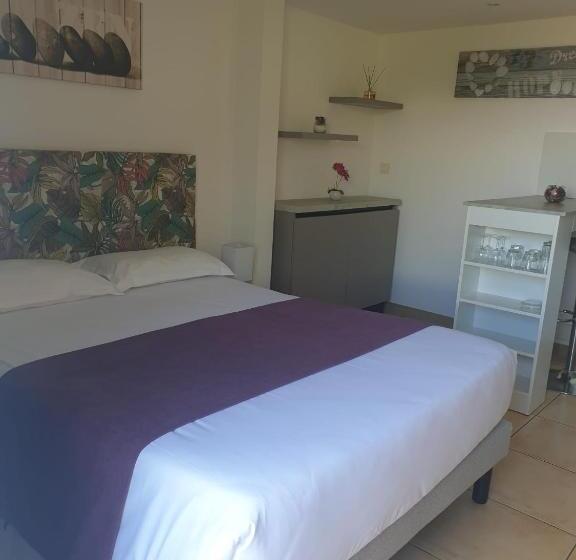 标准工作室, Calvi Appart Hôtel