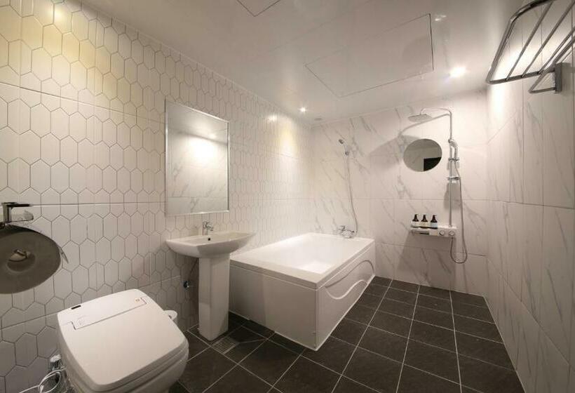 اتاق استاندارد, Gupo Station Almond