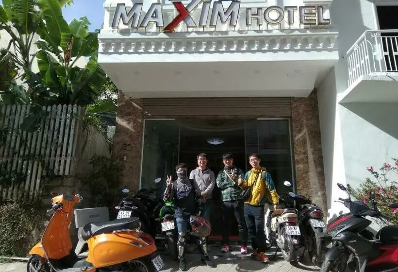 اتاق لوکس, Maxim