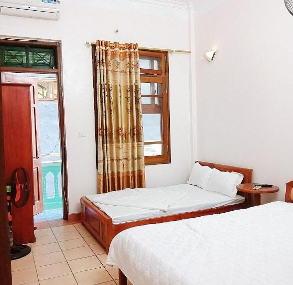 اتاق استاندارد چهار تخته, Ngoc Son Tam Dao