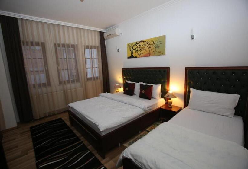 اتاق خانوادگی, Venisi