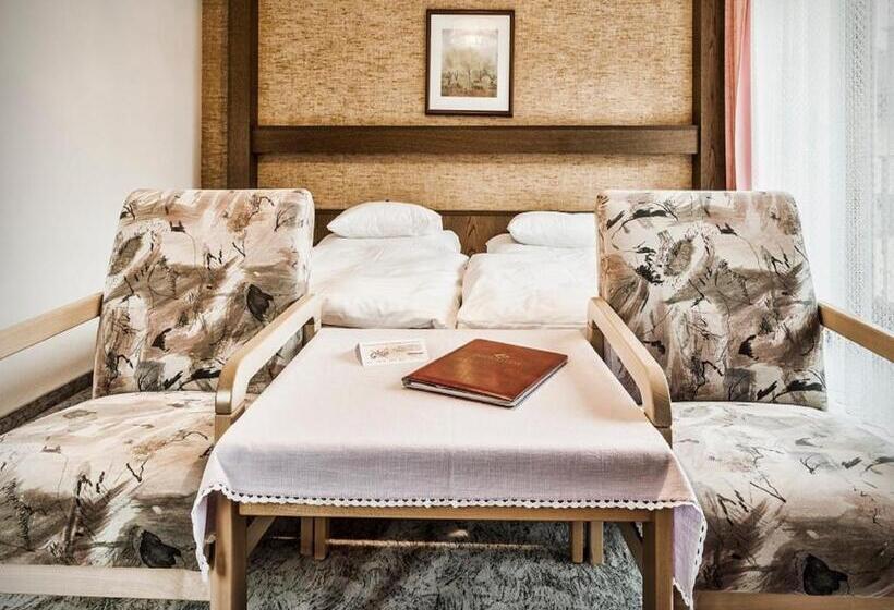 غرفة قياسية, Schaus Lüftenegger Ferienhaus