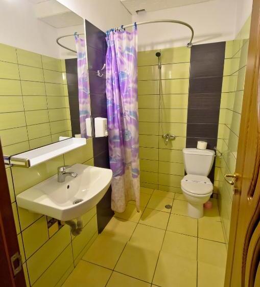 غرفة قياسية, Pension President