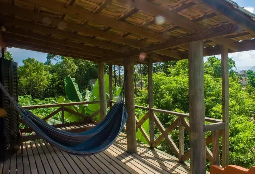 بانگلوی استاندارد, Praia Do Rosa Hostel