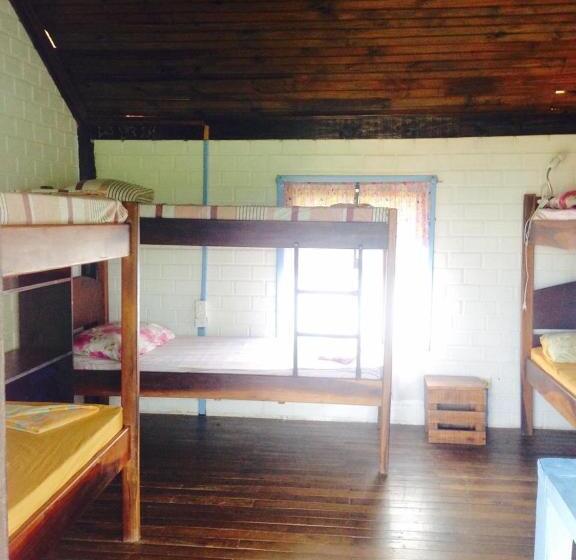 스탠다드 방갈로, Praia Do Rosa Hostel