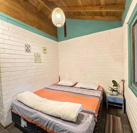 اتاق کلاسیک چهارنفره, Praia Do Rosa Hostel