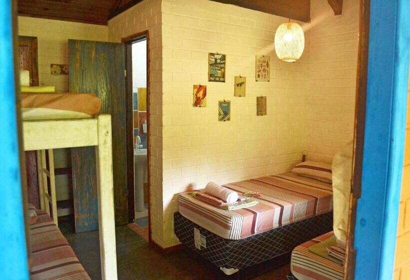 ベーシックトリプルルーム, Praia Do Rosa Hostel