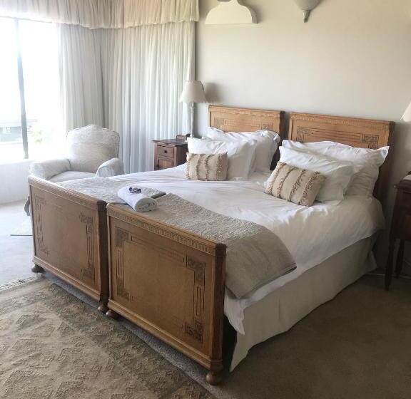 غرفة قياسية مطلّة علي حمام السباحة, Seaview Place Bed And Breakfast