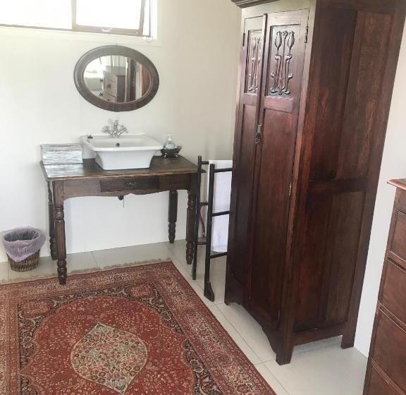 غرفة سوبيريور مطلّة علي البحر, Seaview Place Bed And Breakfast