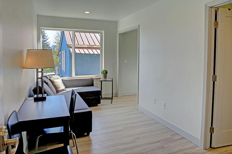 جناح, The Vue B&b