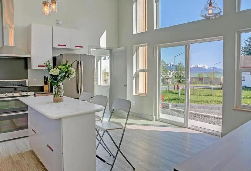 デラックススイート, The Vue B&b
