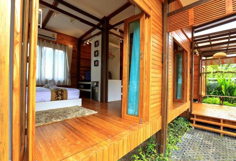 Номер Deluxe Вид на Сад, Viangviman Luxury Resort, Krabi