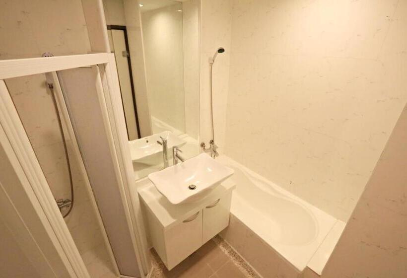 اتاق استاندارد چهار تخته, 墾丁ho Huan B & B