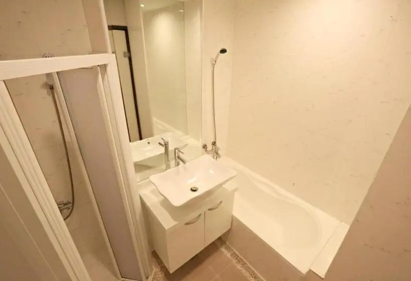اتاق استاندارد چهار تخته, 墾丁合歡8宿 Ho Huan B & B