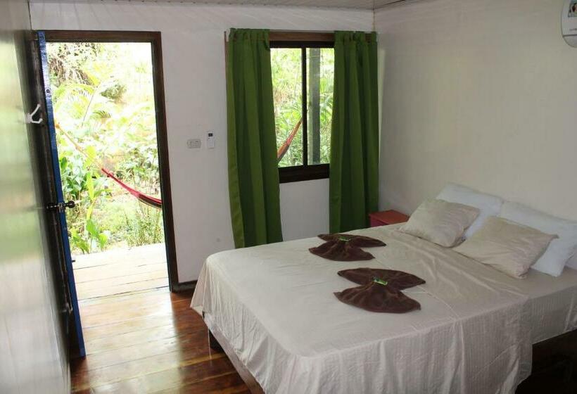 Номер Стандарт, Cabinas Tortuguero