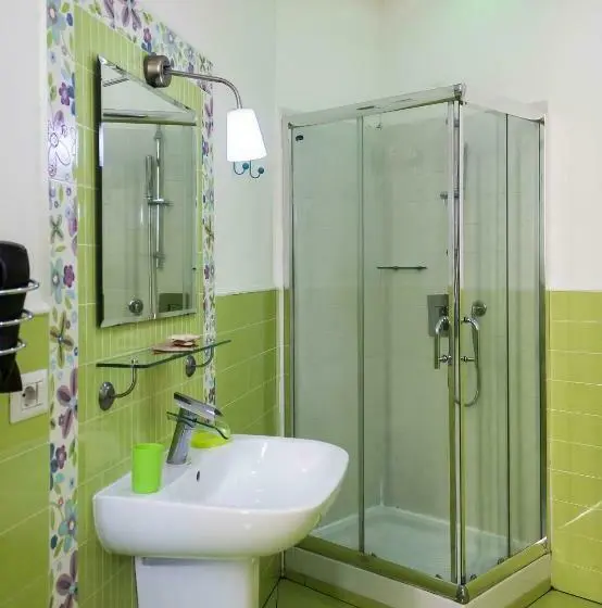 Pokój Standard, Metropolis B&b