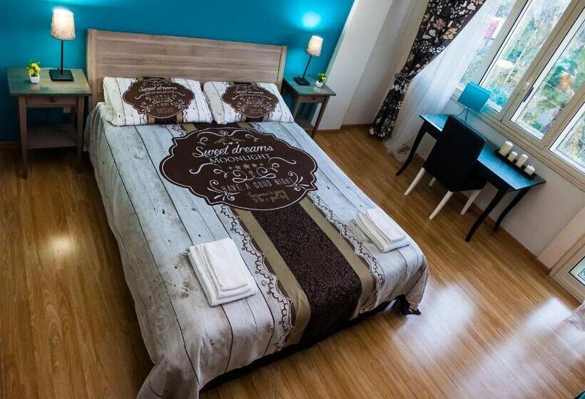 غرفة قياسية ثلاثية, Metropolis B&b