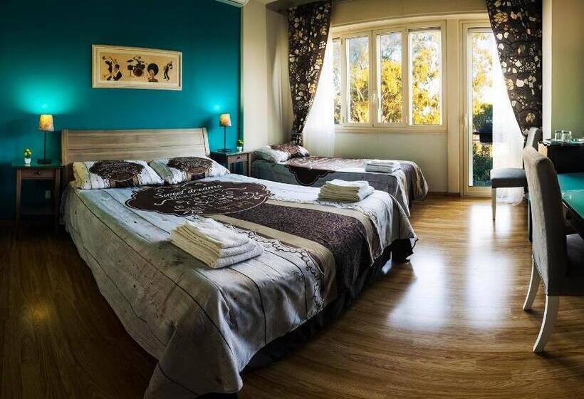 غرفة قياسية رباعية, Metropolis B&b