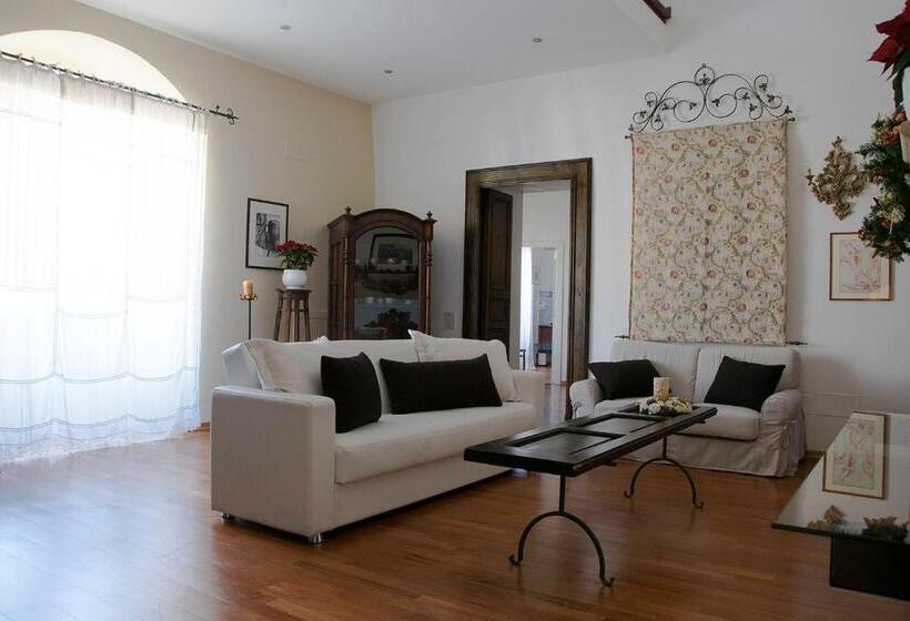 带阳台套房, Il Giardino Di Eleonora