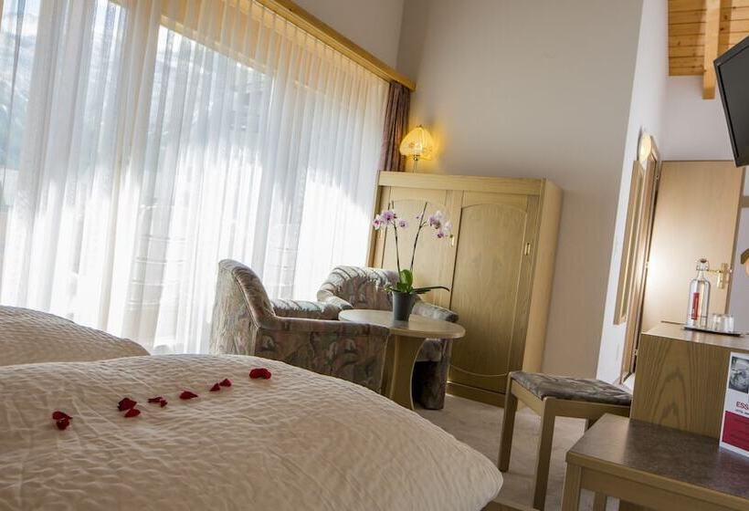 Chambre Supérieure avec Balcon, Artemis