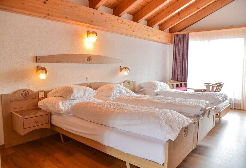 3 Bett Standardzimmer Balkon, Artemis