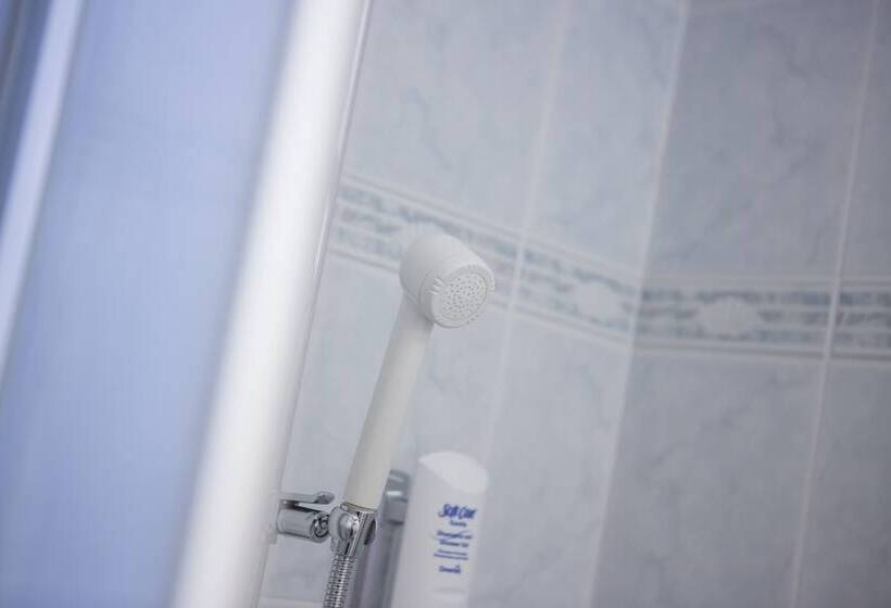 3 Bett Standardzimmer Balkon, Artemis