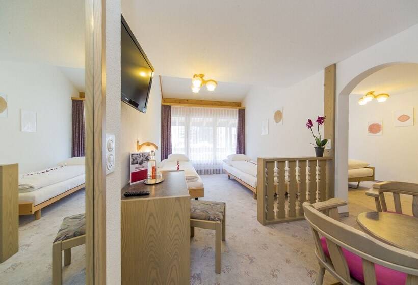 Familienzimmer, Artemis