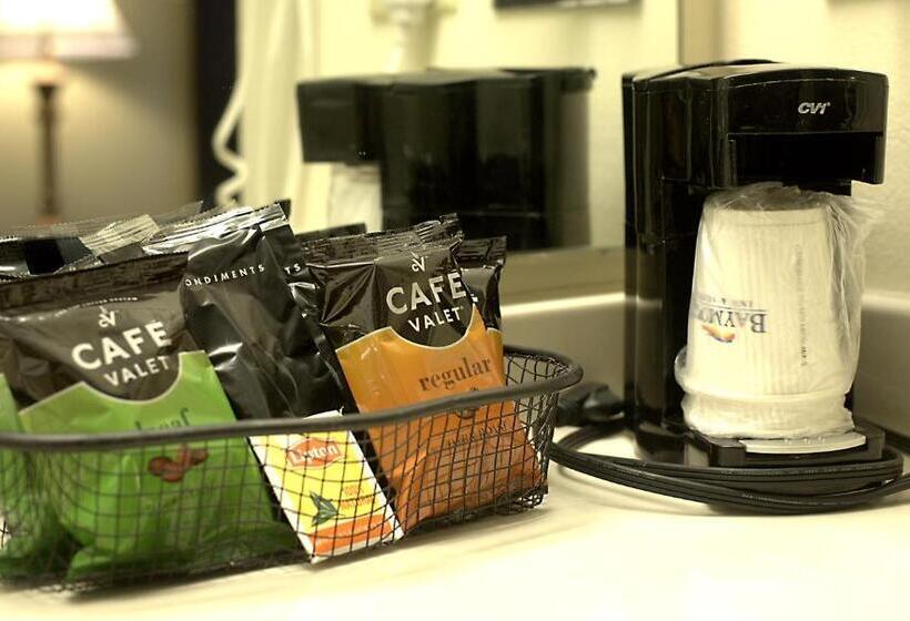 디럭스 스위트 킹 침대, Baymont By Wyndham Cambridge