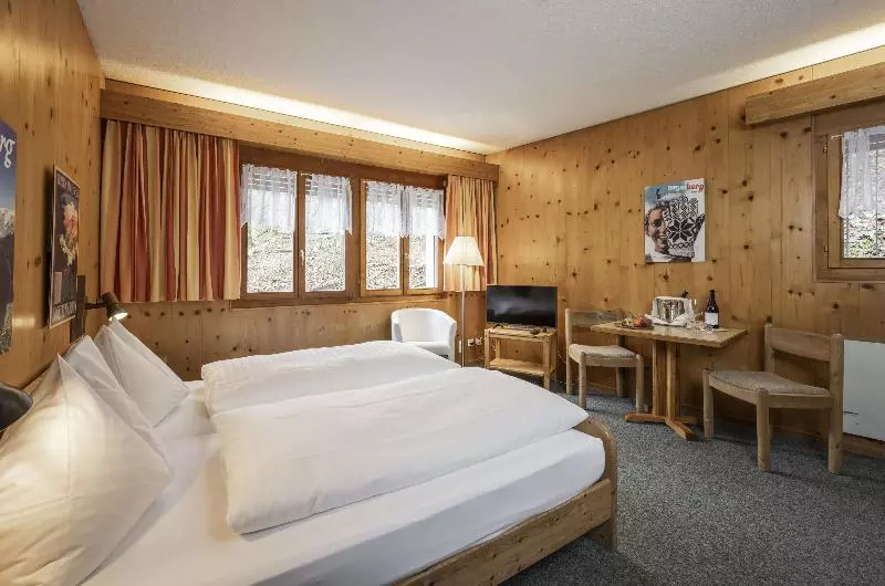 スイート, Days Inn & Suites By Wyndham San Antonio North/stone Oak