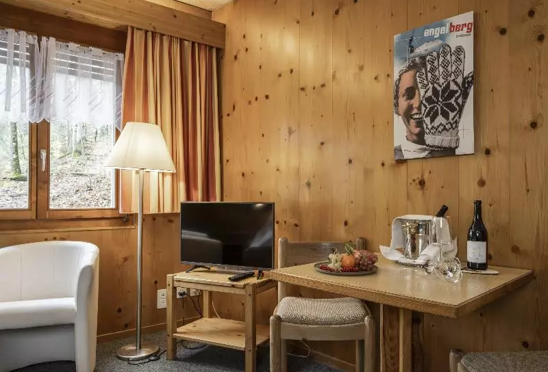 スイート, Days Inn & Suites By Wyndham San Antonio North/stone Oak