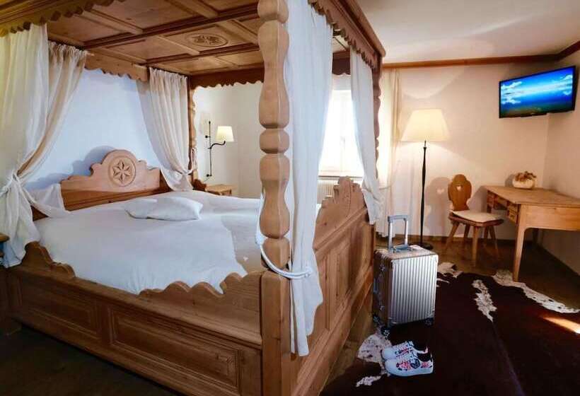 غرفة ديلوكس, De Ville