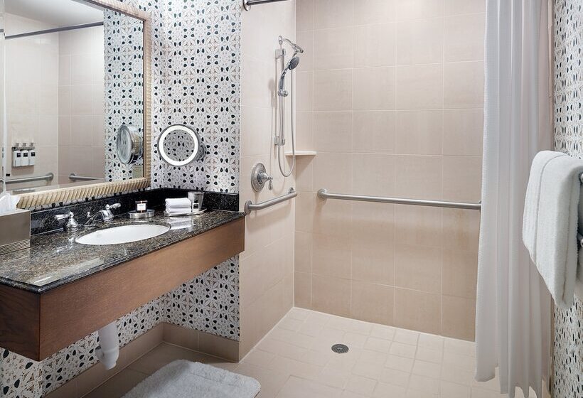 غرفة ديلوكس لذوى الاحتياجات الخاصة, Omni Orlando Resort At Championsgate