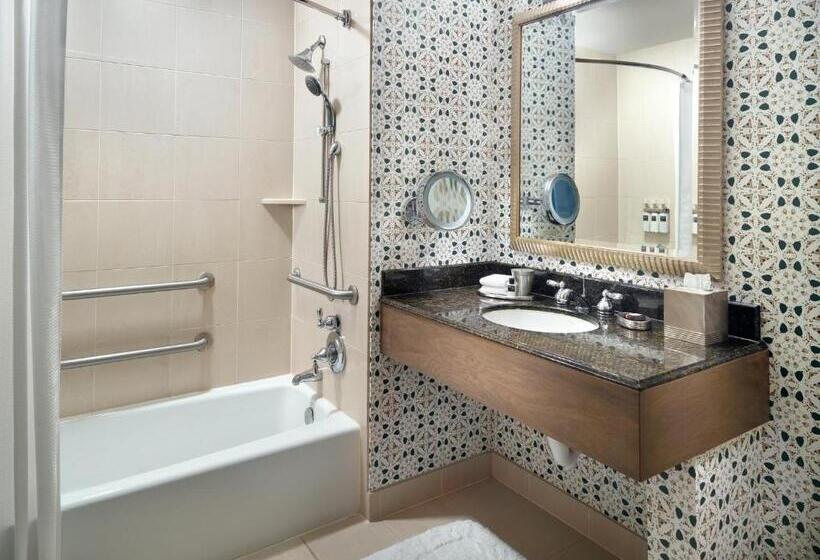 غرفة ديلوكس لذوى الاحتياجات الخاصة, Omni Orlando Resort At Championsgate