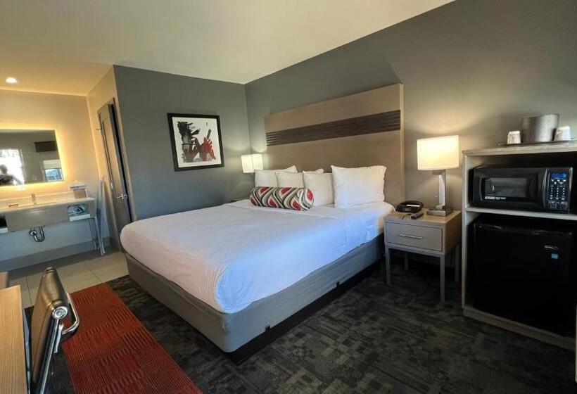 חדר סטנדרט לארבעה, Pacific Motor Inn