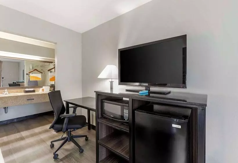 スイート, Quality Inn & Suites