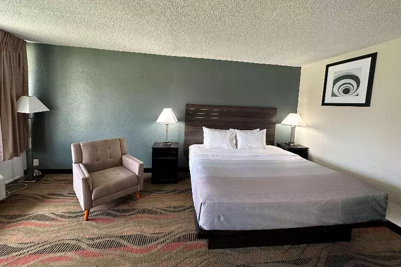 身障者適用キングサイズベッドルーム, Quality Inn & Suites