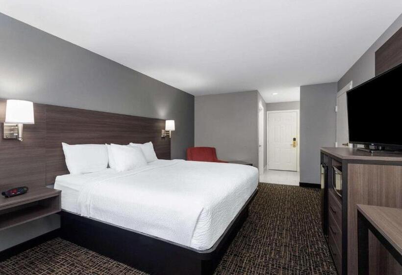 חדר סטנדרט, מיטת קינג, מותאם לאדם עם מוגבלויות, Ramada By Wyndham Sellersburg/louisville North