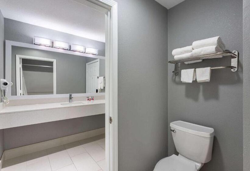 סטודיו דלוקס, Ramada By Wyndham Sellersburg/louisville North