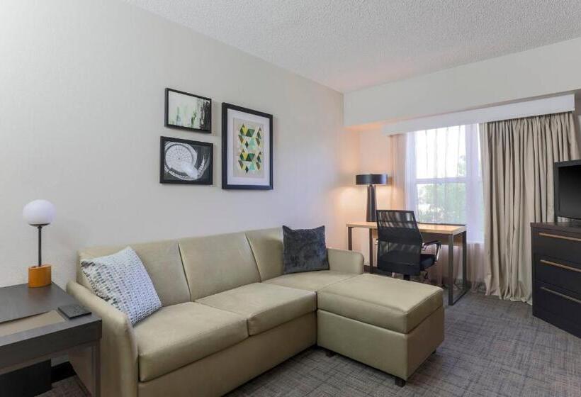 جناح, Residence Inn Boulder Longmont