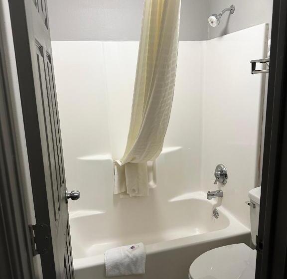 اتاق استاندارد با تخت بزرگ, Studio 6 Suites Louisville Ky Airport/expo Center