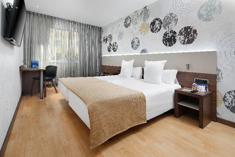 מיטת קינג בסוויטה, Sonesta Es Suites Atlanta  Perimeter Center