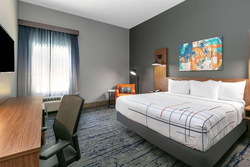 סוויטה, Staybridge Suites Peoria Downtown, An Ihg