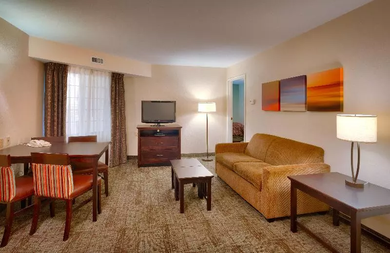 سوئیت با تخت بزرگ, Staybridge Suites Peoria Downtown, An Ihg