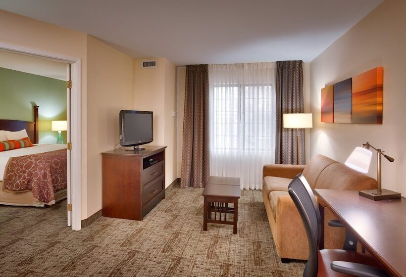 جناح سرير كينج, Staybridge Suites Peoria Downtown, An Ihg
