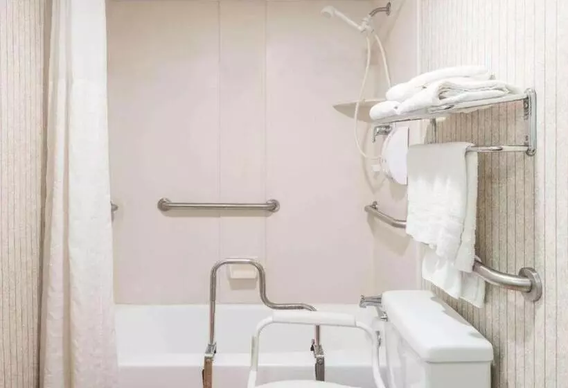 身障者適用スタンダードルーム, Super 8 By Wyndham West Greenwich/providence