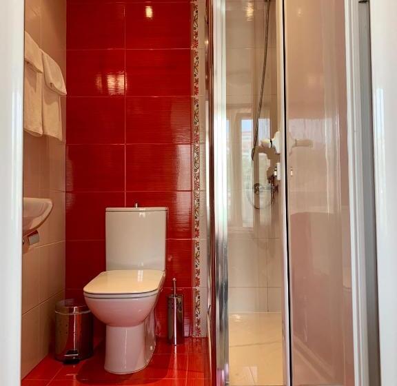 バルコニー付きジュニアスイート, Elena