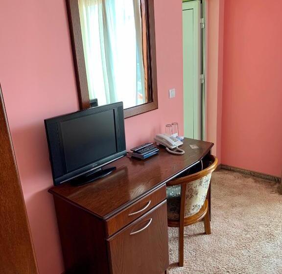 バルコニー付きスタンダードルーム, Elena