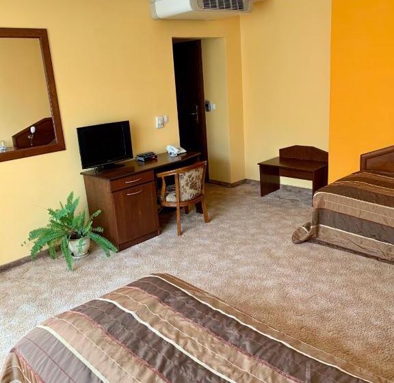 バルコニー付きスタンダードルーム, Elena