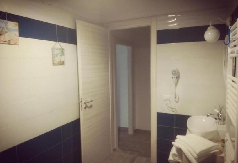Четырехместный Номер Стандарт Вид на Море, B&b La Terrazza Di Nonnanna