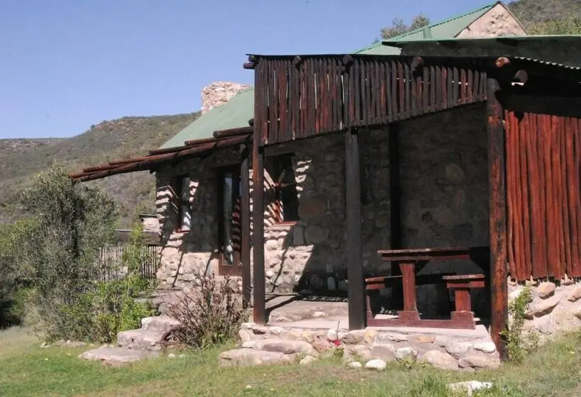 ２ベッドルームハウス, Baviaans Lodge